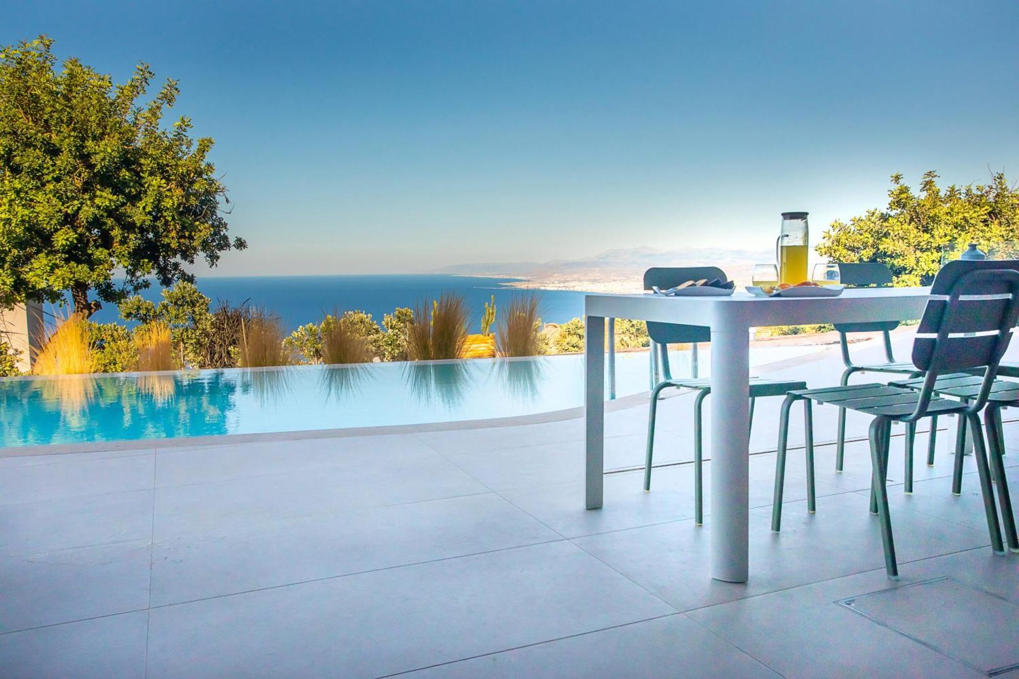 Plethora Luxury Suites Rodhiá Eksteriør bilde
